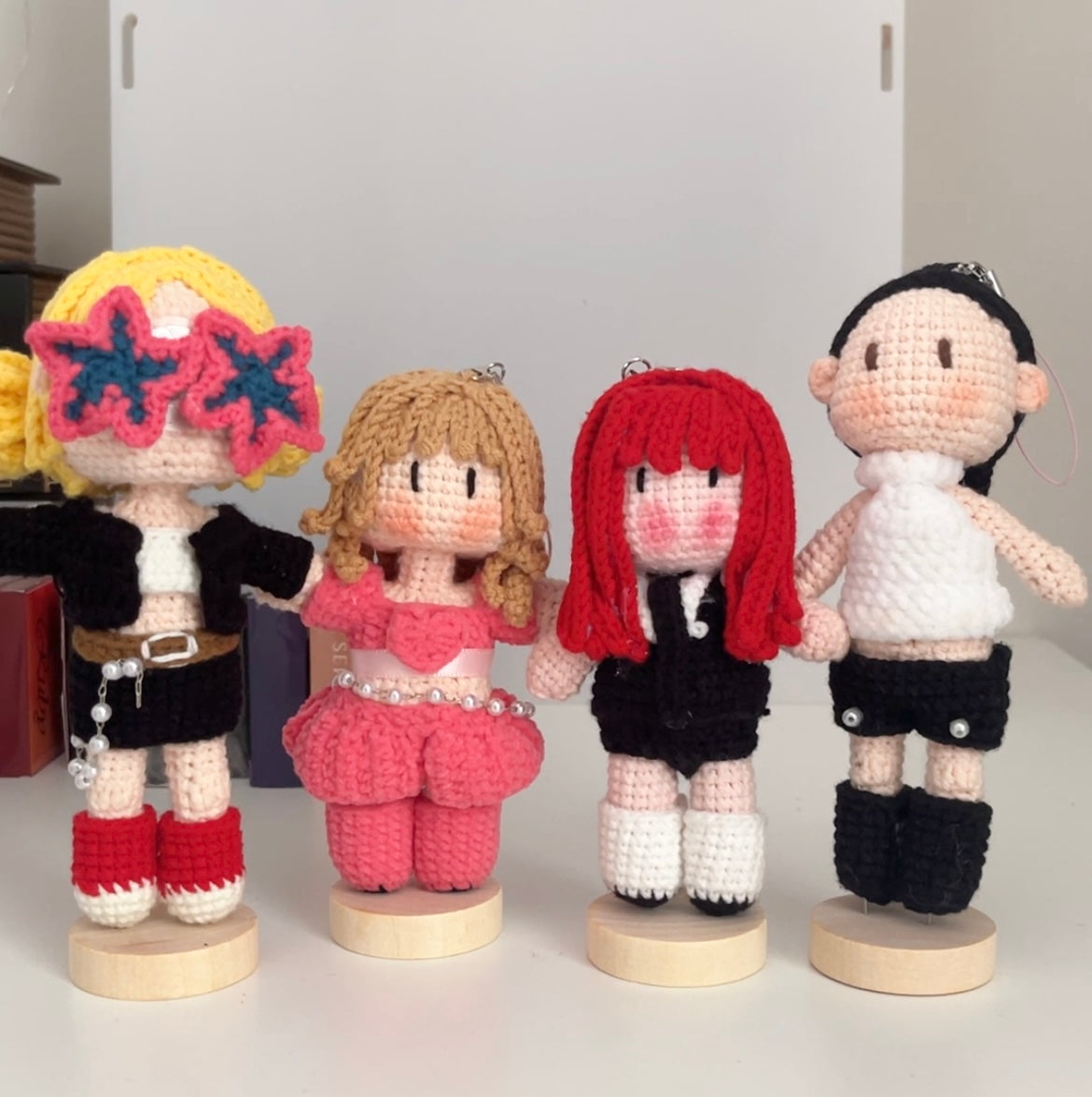 30 pieces gift box inspired by  blackpink Keychain Dolls Handmade Plush Doll